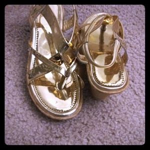 Ice little girls gold wedges (size 32) Hardly worn